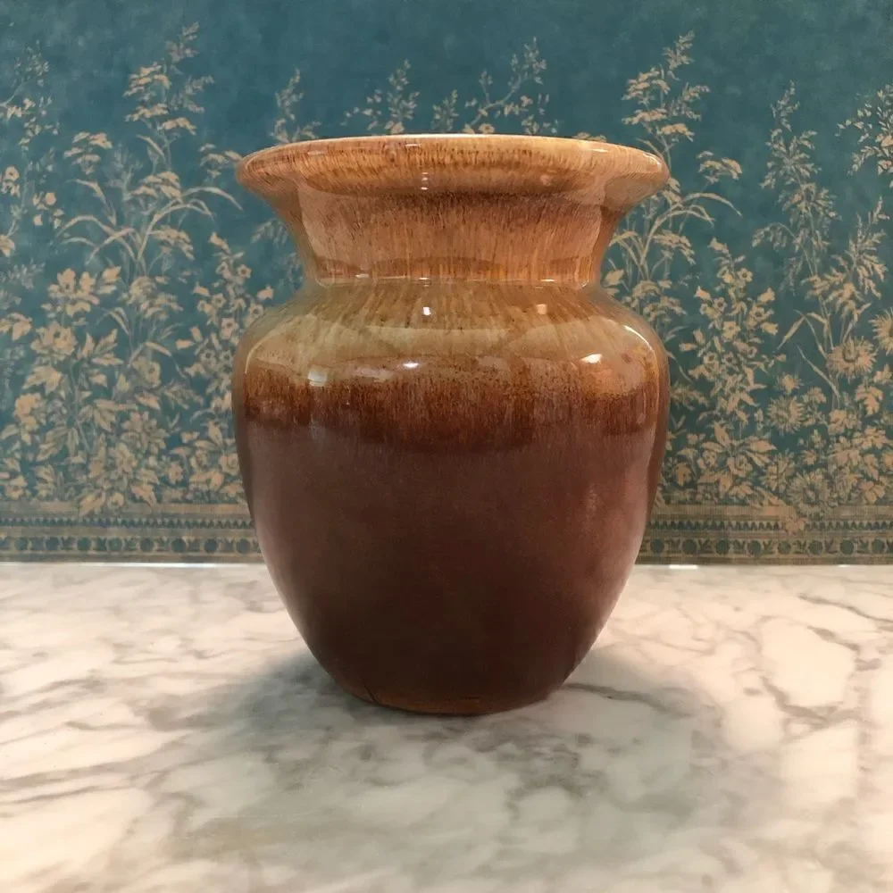 VINTAGE ROYAL HAEGER VASE